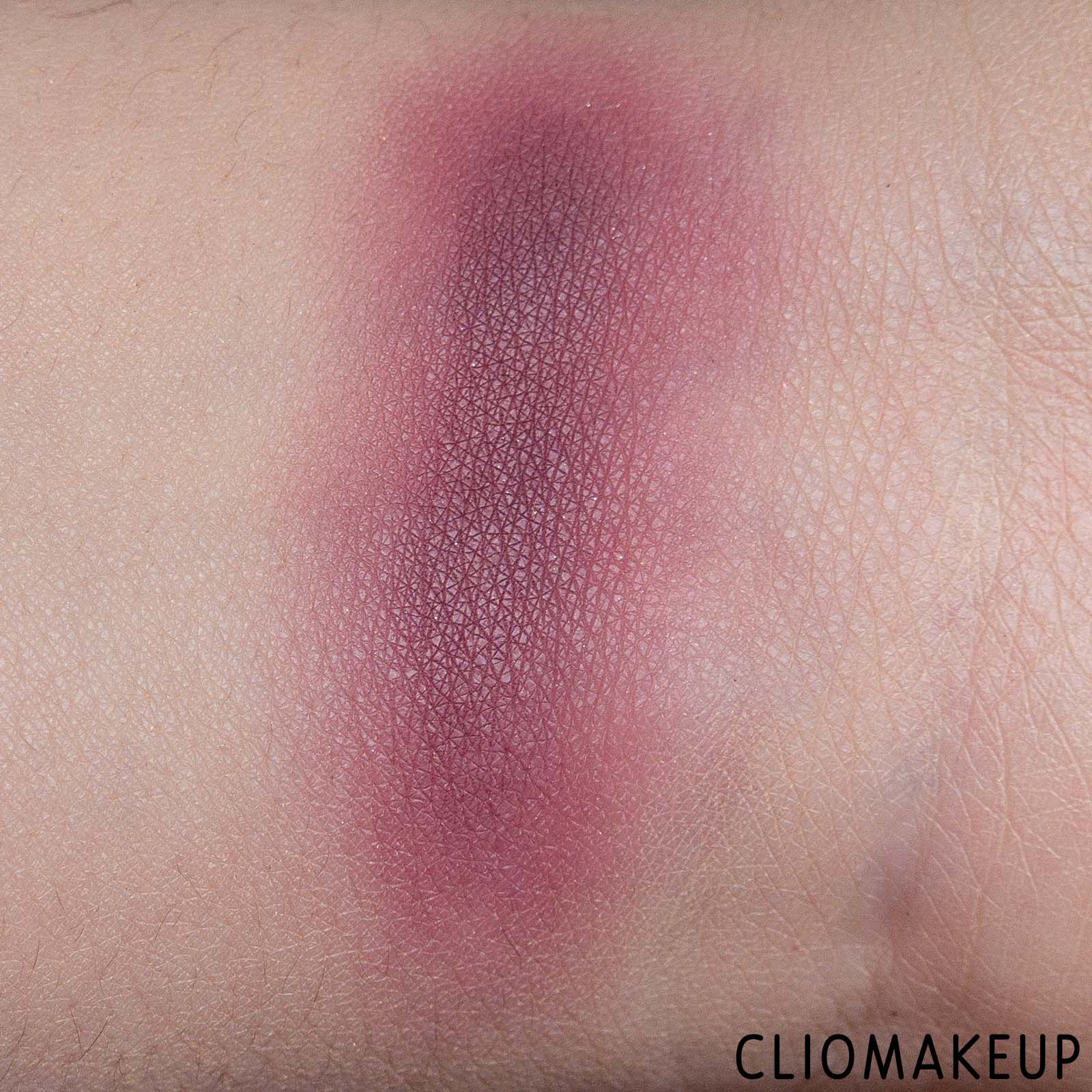 cliomakeup-recensione-ombretto-maybelline-color-strike-cream-to-powder-eyeshadow-pen-8