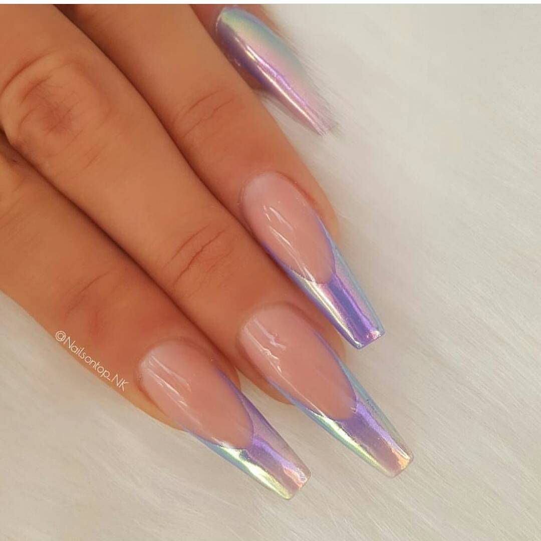Cliomakeup-aurora-nails-french