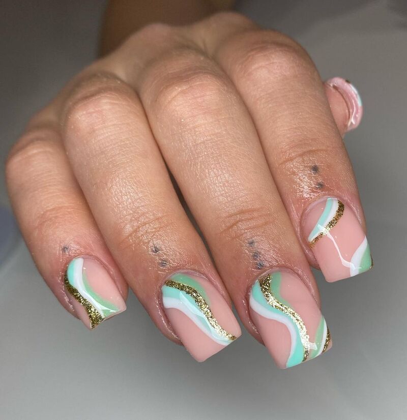 cliomakeup-abstract-nails-verdi
