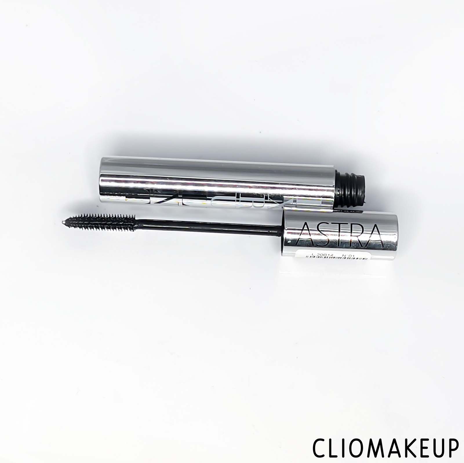 cliomakeup-recensione-mascara-astra-luxurious-length-hi-tech-extension-mascara-4