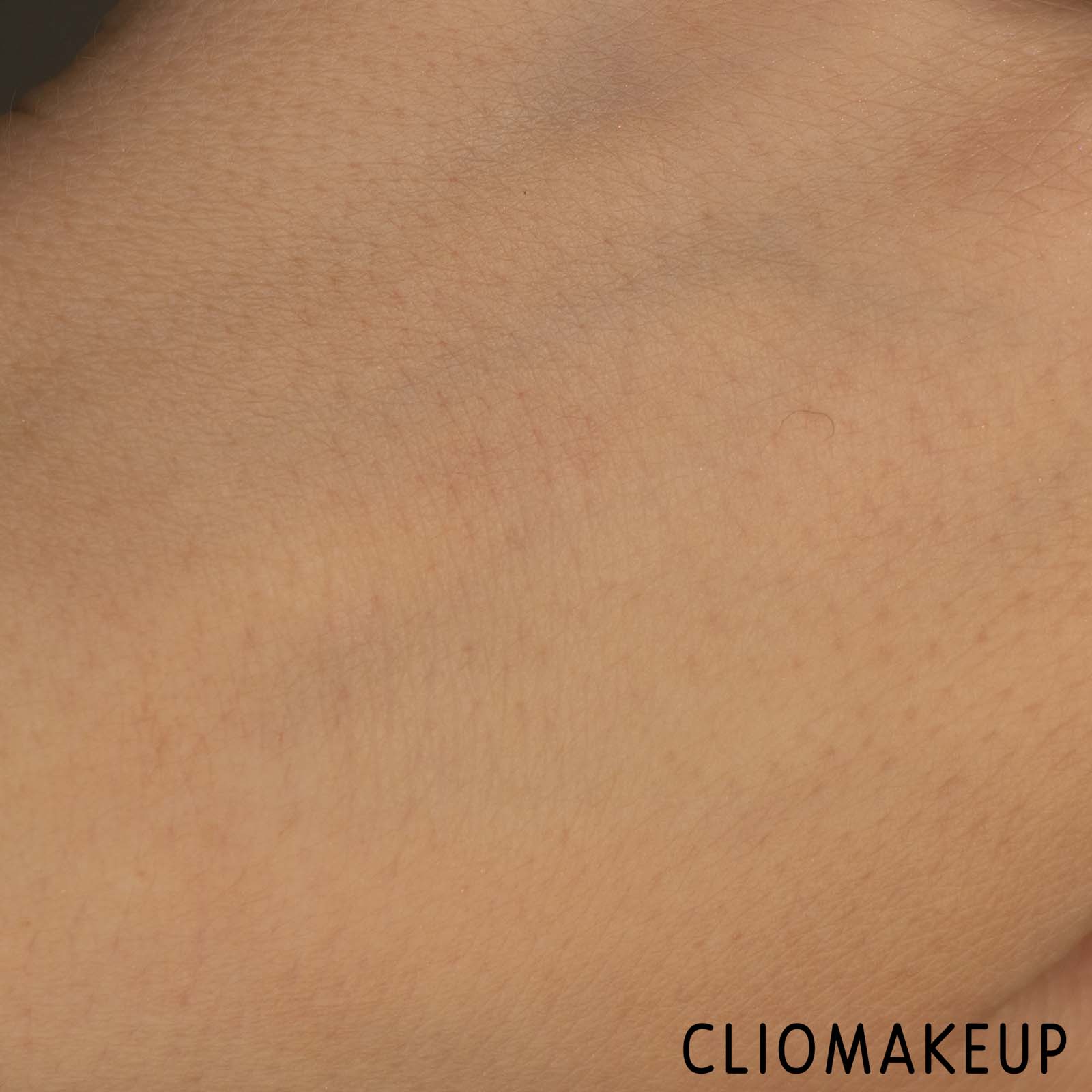 Cliomakeup-Recensione-Balsamo-Labbra-Burt’s-Bees-Beeswax-Lipbalm-7