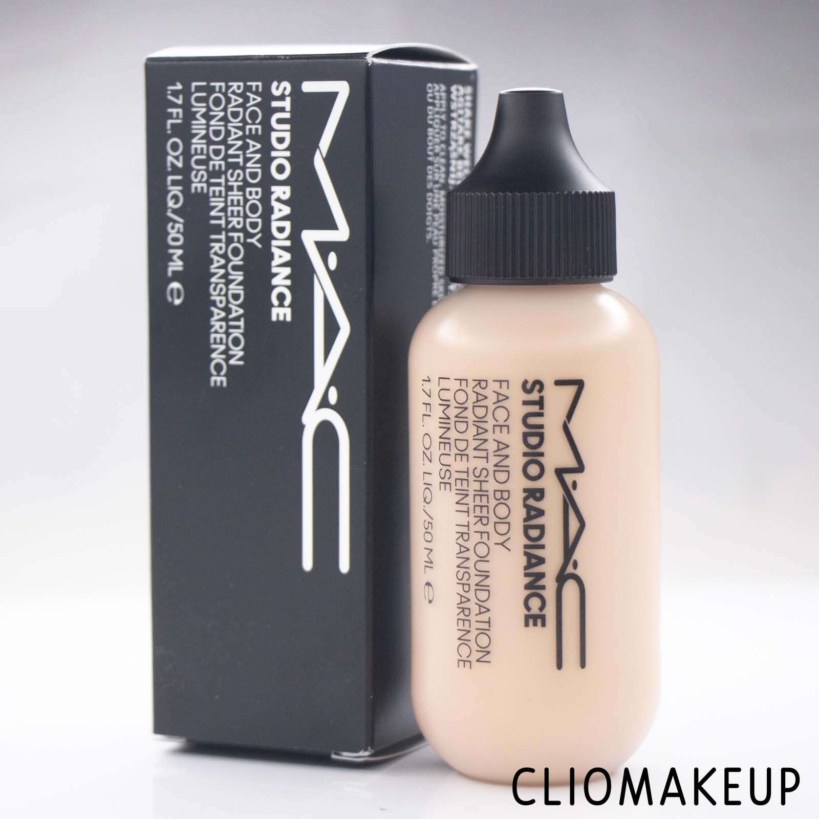 Cliomakeup-Recensione-Fondotinta-MAC-Studio-Radiance-Face-And-Body-Radiant-Sheer-Foundation-4