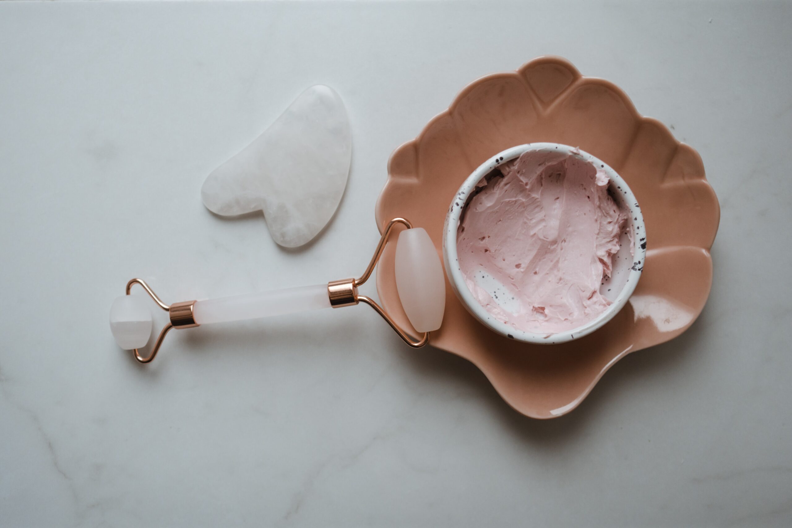 Cliomakeup-quanto-sono-sporchi-i-pennelli-gua-sha-crema