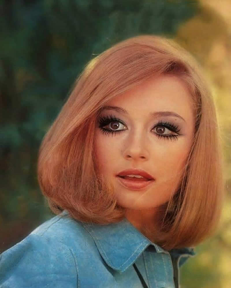 cliomakeup-raffaella-carra-5-anni60