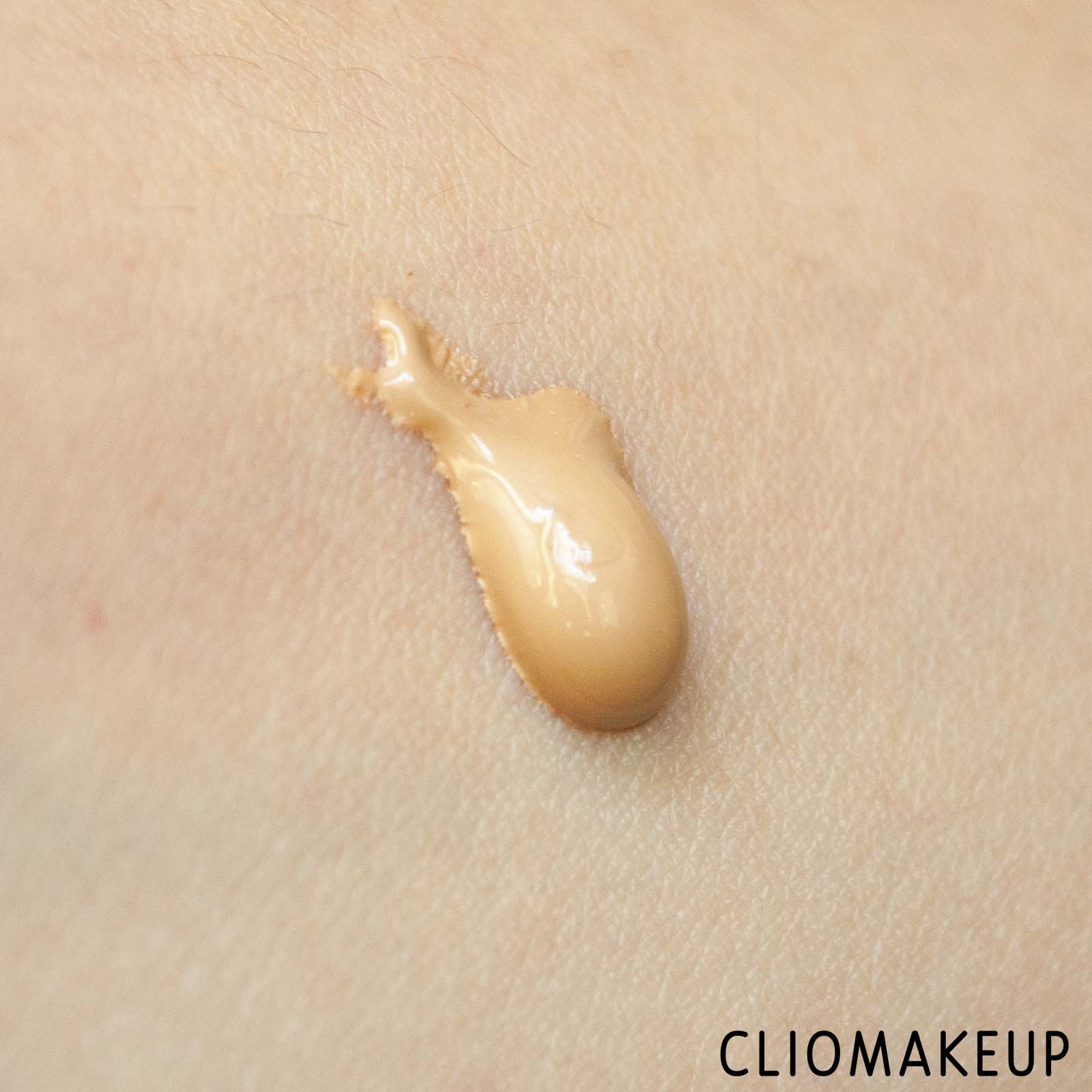 cliomakeup-recensione-fondotinta-huda-beauty-glowish-multidew-skin-tint-6