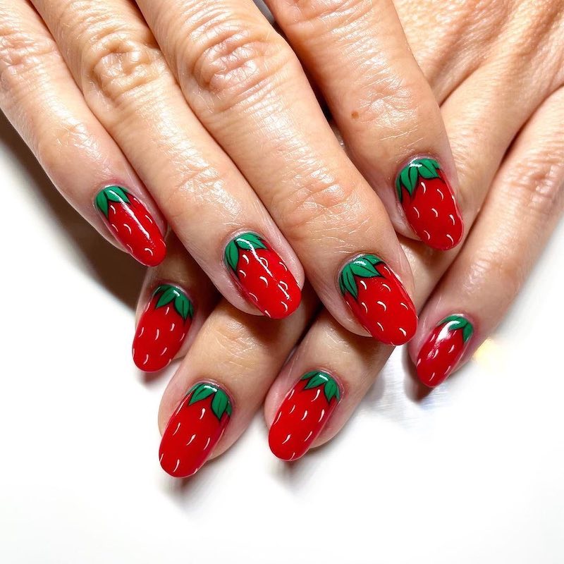 cliomakeup-unghie-rosse-teamclio-16