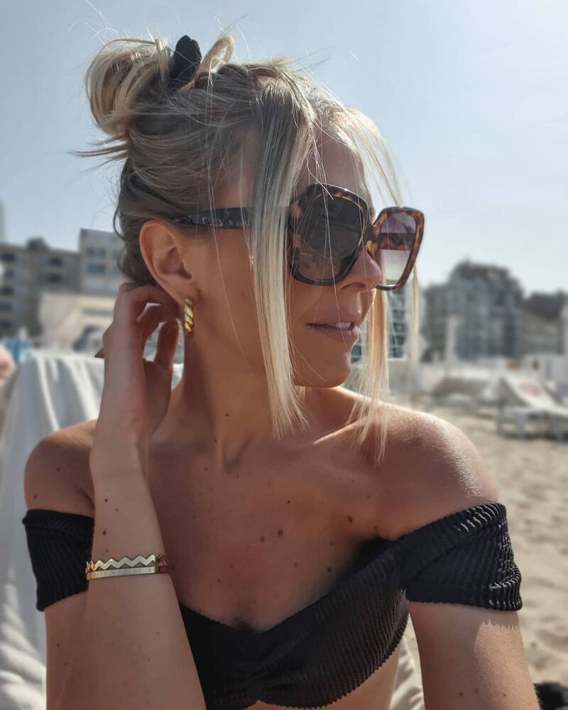 cliomakeup-acconciature-da-spiaggia-chignon-mare