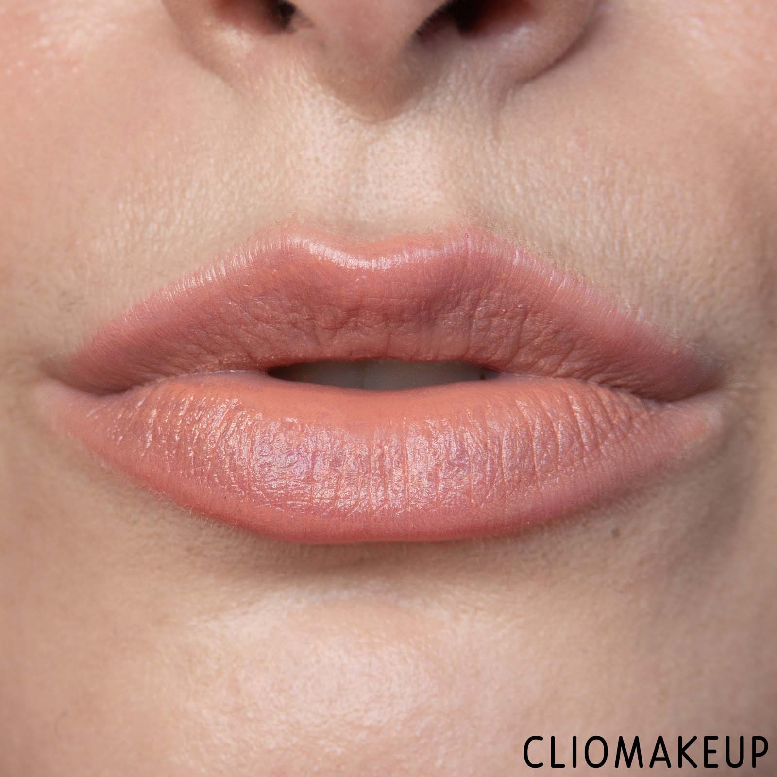 cliomakeup-recensione-blush-ilia-multi-stick-stick-multiuso-15