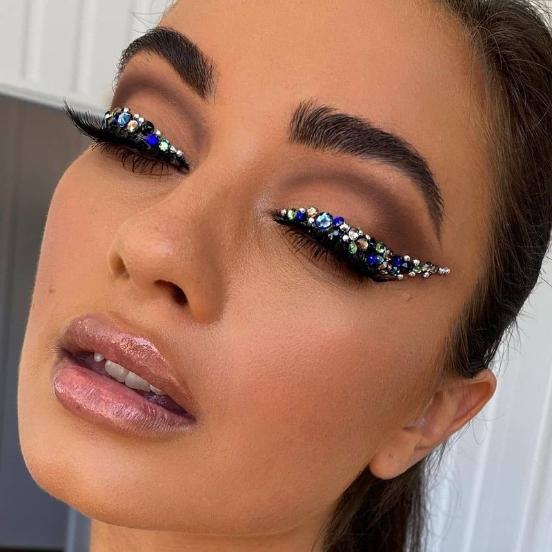 cliomakeup-trucco-notte-san-lorenzo-2021-eyeliner-shimmer