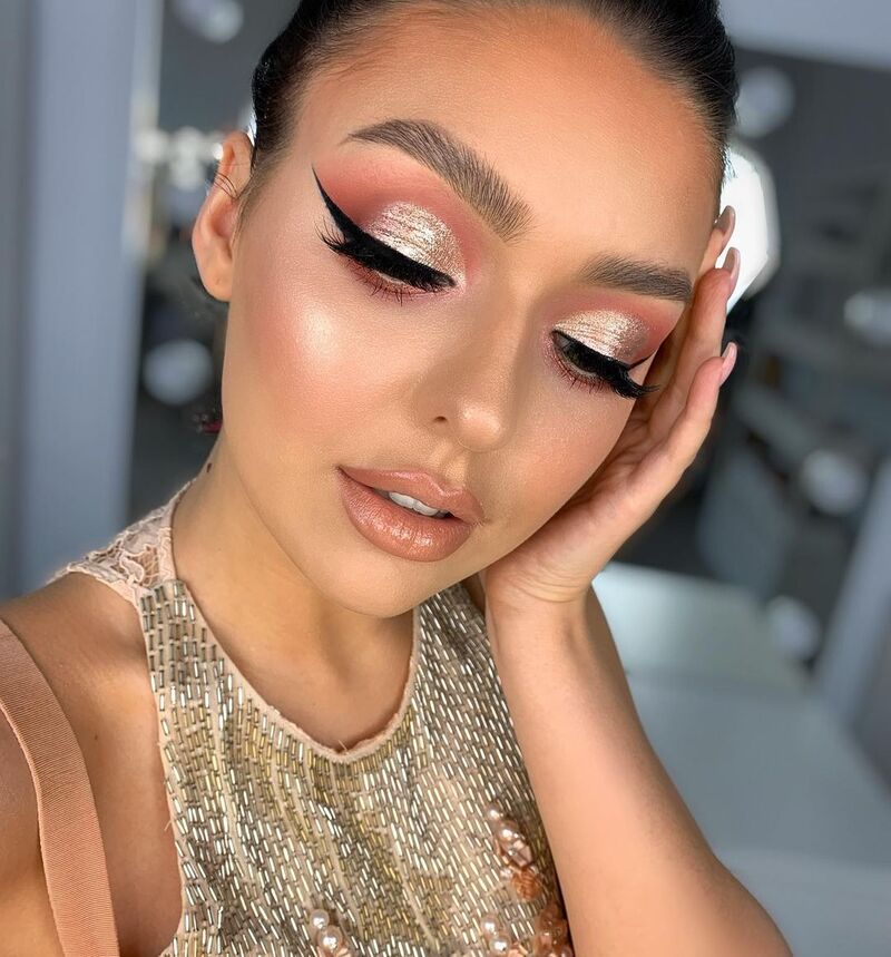 cliomakeup-trucco-notte-san-lorenzo-2021-ombretto-glitter