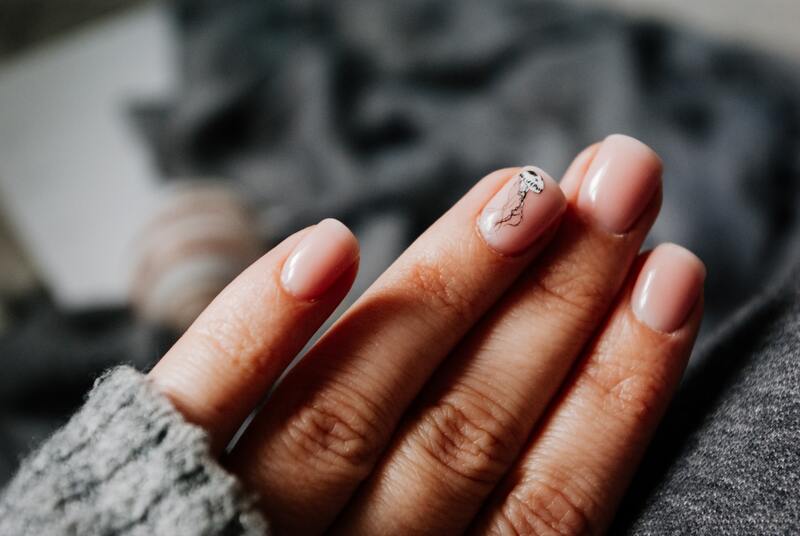cliomakeup-unghie-ondulate-nailart