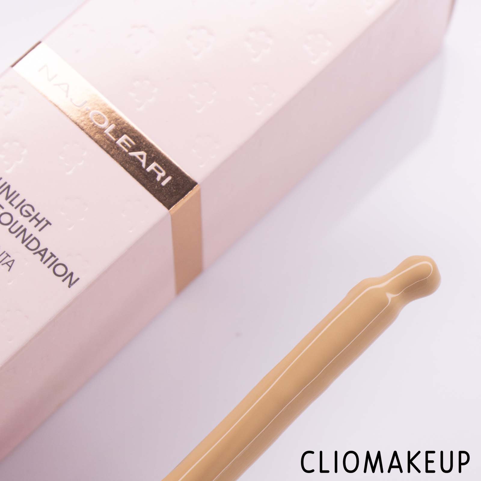 Cliomakeup-Recensione-Fondotinta-Naj-Oleari-Sunlight-Flawless-Foundation-Fondotinta-Luminoso-5