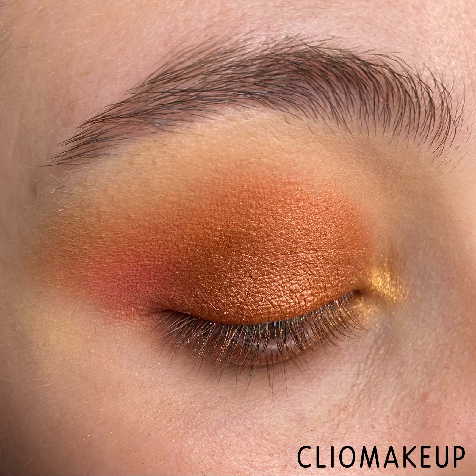 Cliomakeup-Recensione-Palette-Huda-Beauty-Wild-Chameleon-Eyeshadow-Palette-12