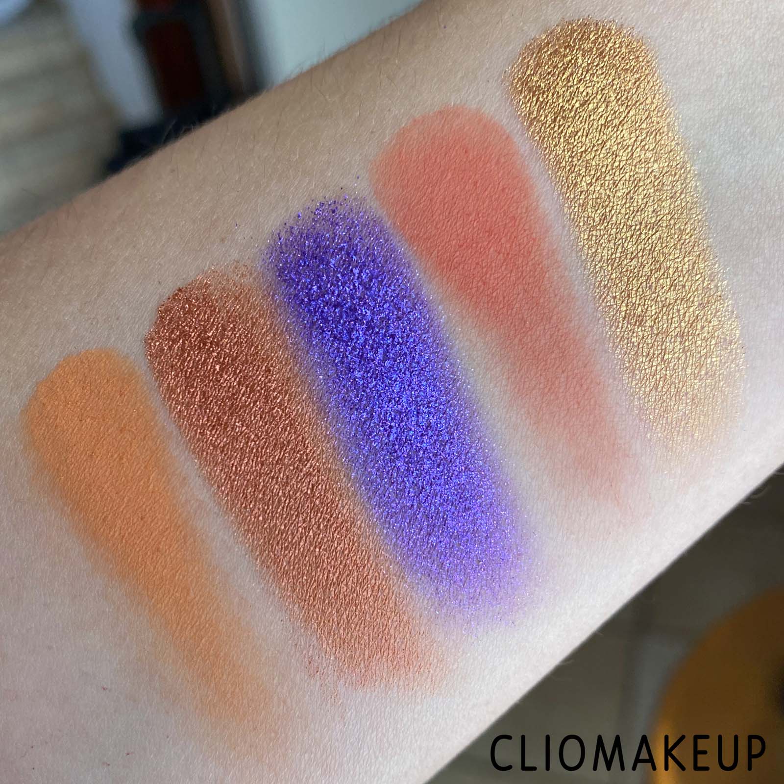 Cliomakeup-Recensione-Palette-Huda-Beauty-Wild-Chameleon-Eyeshadow-Palette-8
