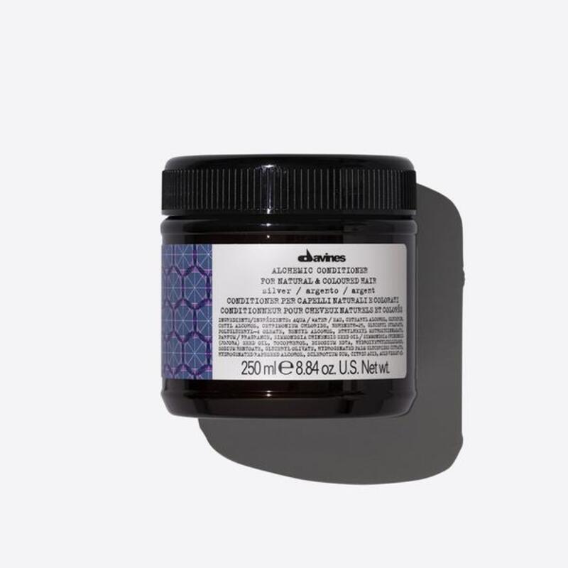 cliomakeup-curare-capelli-decolorati-davines-alchemic-conditioner-silver