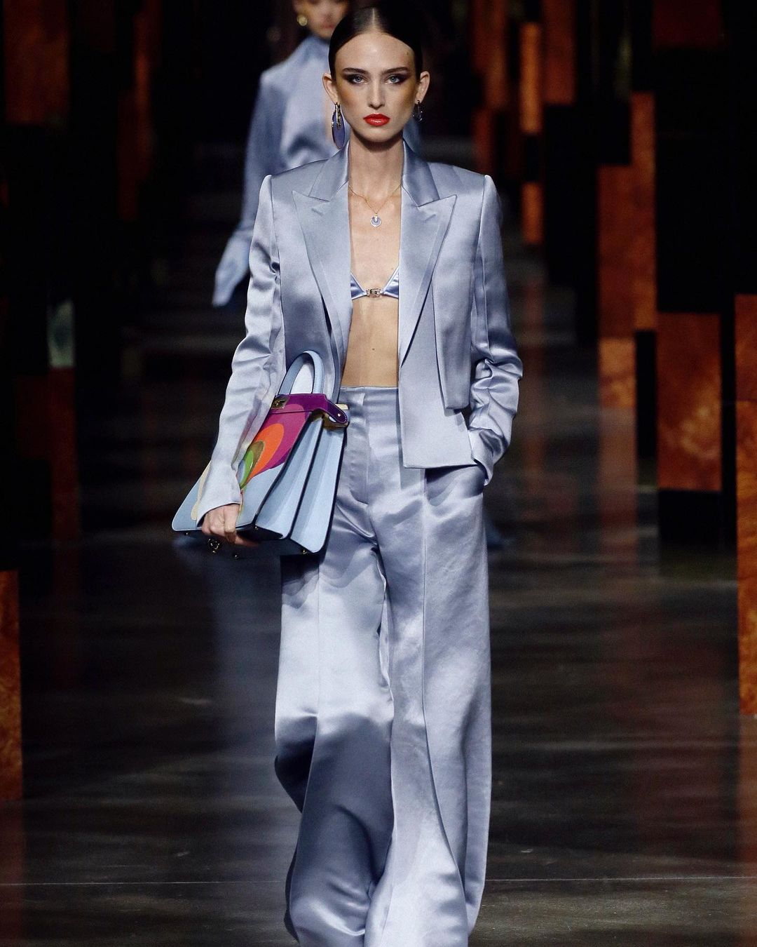 cliomakeup-milano-fashion-week-primavera-estate-2022-10-fendi