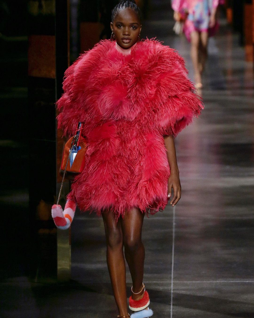 cliomakeup-milano-fashion-week-primavera-estate-2022-11-fendi