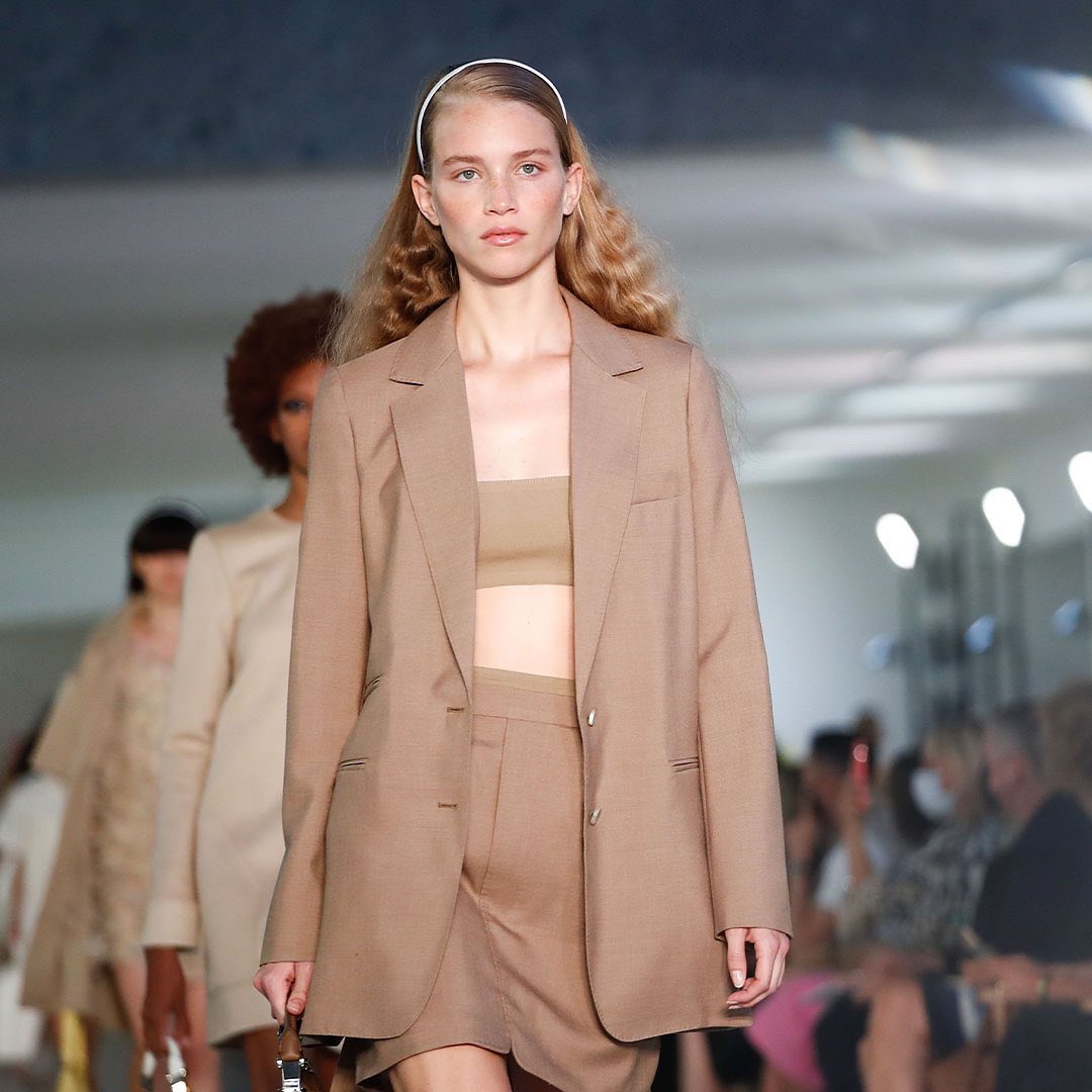 cliomakeup-milano-fashion-week-primavera-estate-2022-16-maxmara