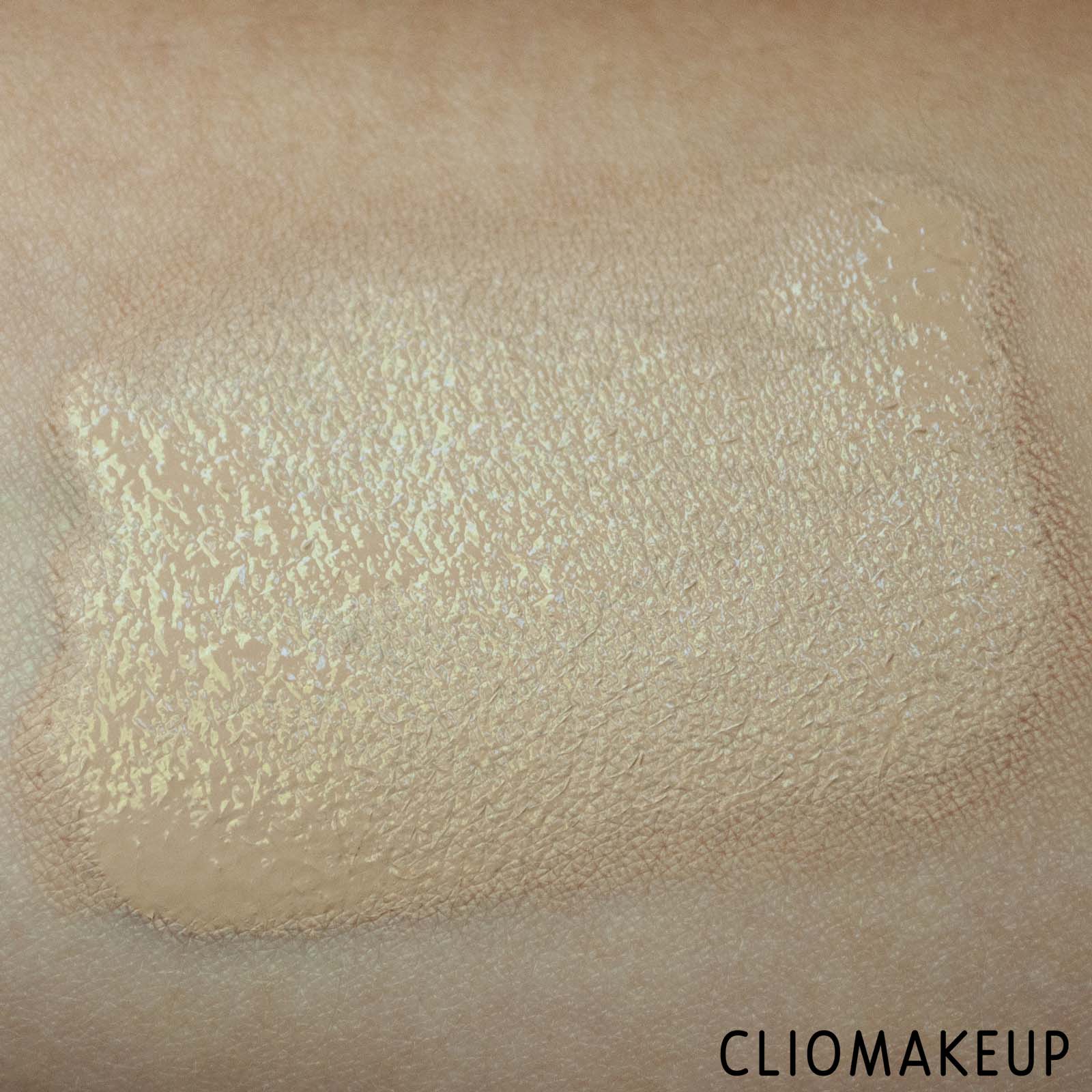 cliomakeup-recensione-fondotinta-catrice-all-matt-shine-control-makeup-8