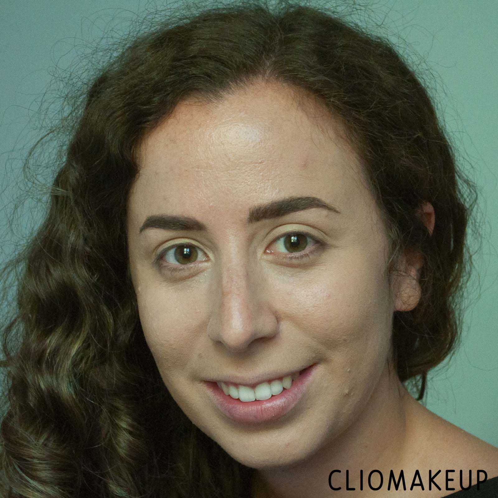 cliomakeup-recensione-fondotinta-essence-fresh-e-fit-foundation-vegan-12