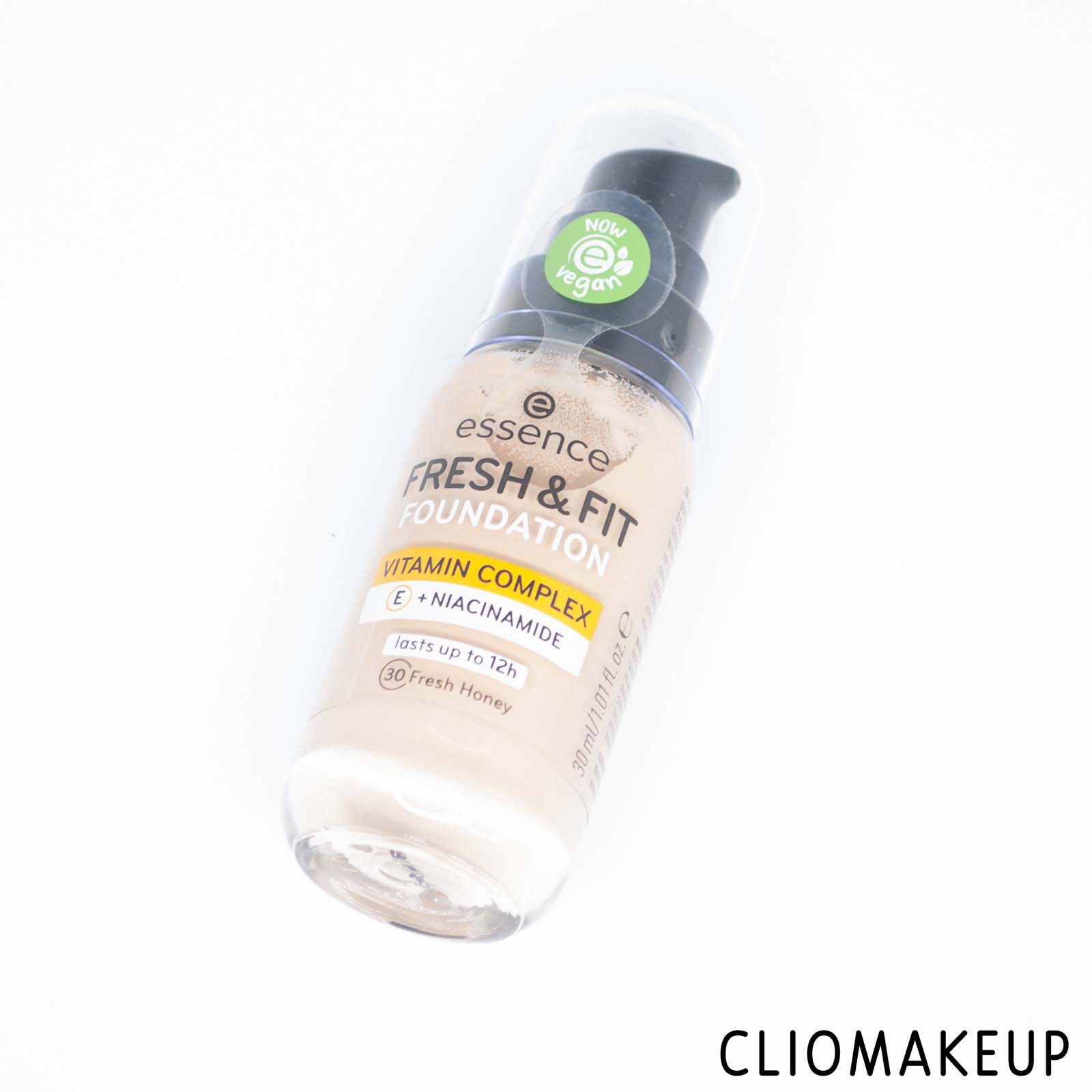 cliomakeup-recensione-fondotinta-essence-fresh-e-fit-foundation-vegan-2