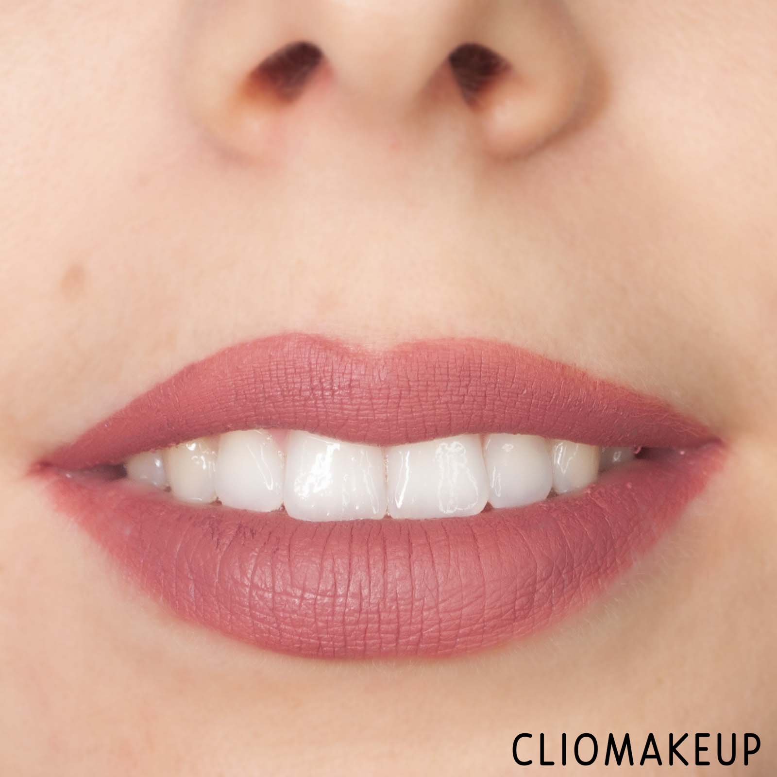 cliomakeup-recensione-rossetti-nyx-lingerie-xxl-matte-liquid-lipstick-11