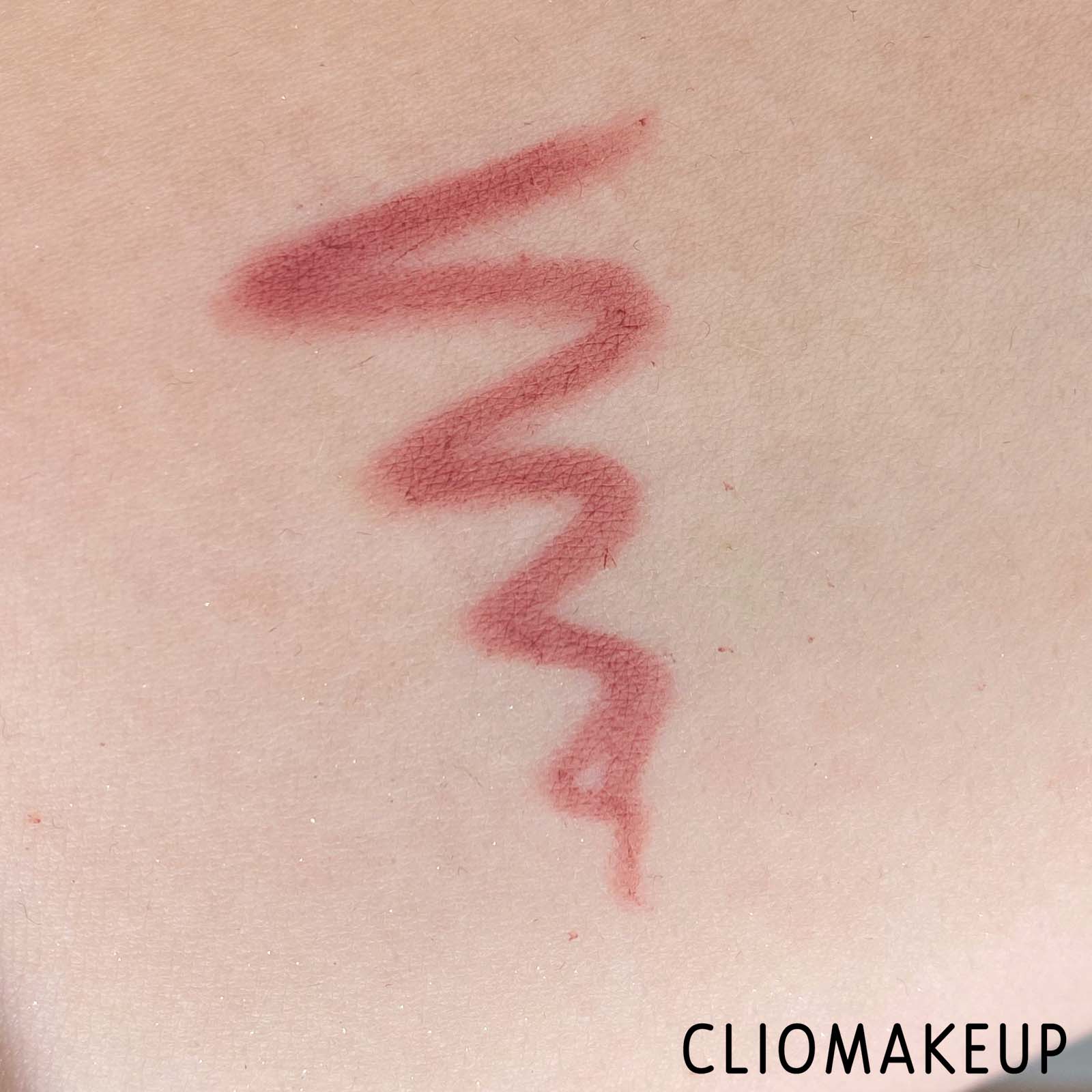 Cliomakeup-Recensione-Matite-Labbra-Mesauda-Rebellips-Matita-Labbra-Waterproof-In-Plastica-7