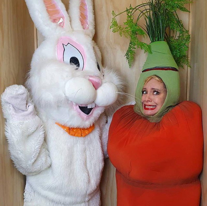 cliomakeup-costumi-coppia-halloween-coniglio-carota