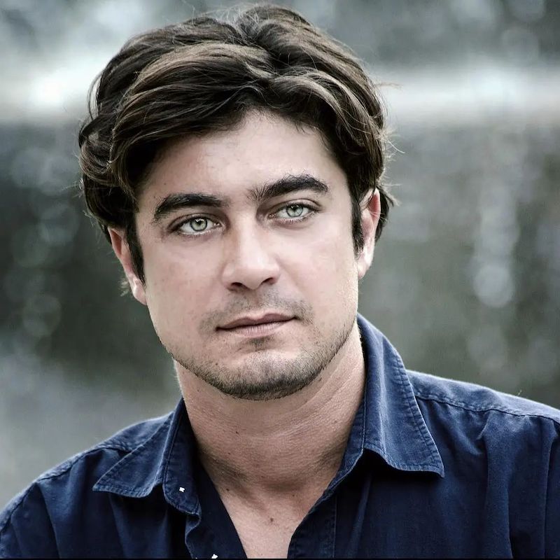 cliomakeup-gossip-ottobre-2021-teamclio-scamarcio2