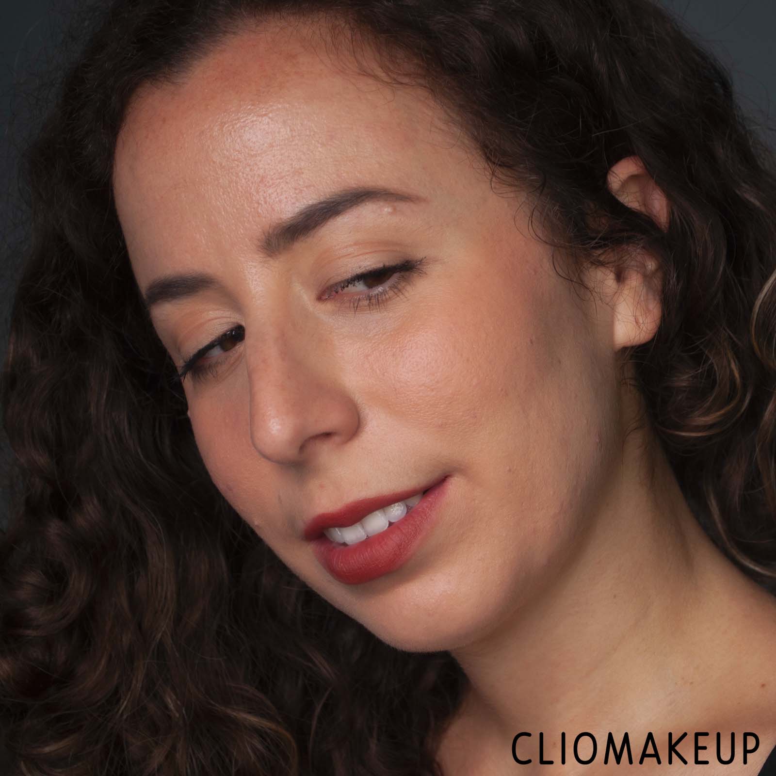 cliomakeup-recensione-correttore-charming-escape-luminous-cushion-concealer-12