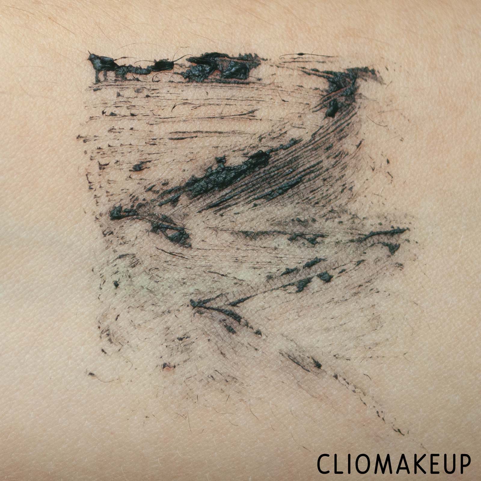 cliomakeup-recensione-mascara-rare-beauty-perfect-strokes-universal-volumizing-mascara-6