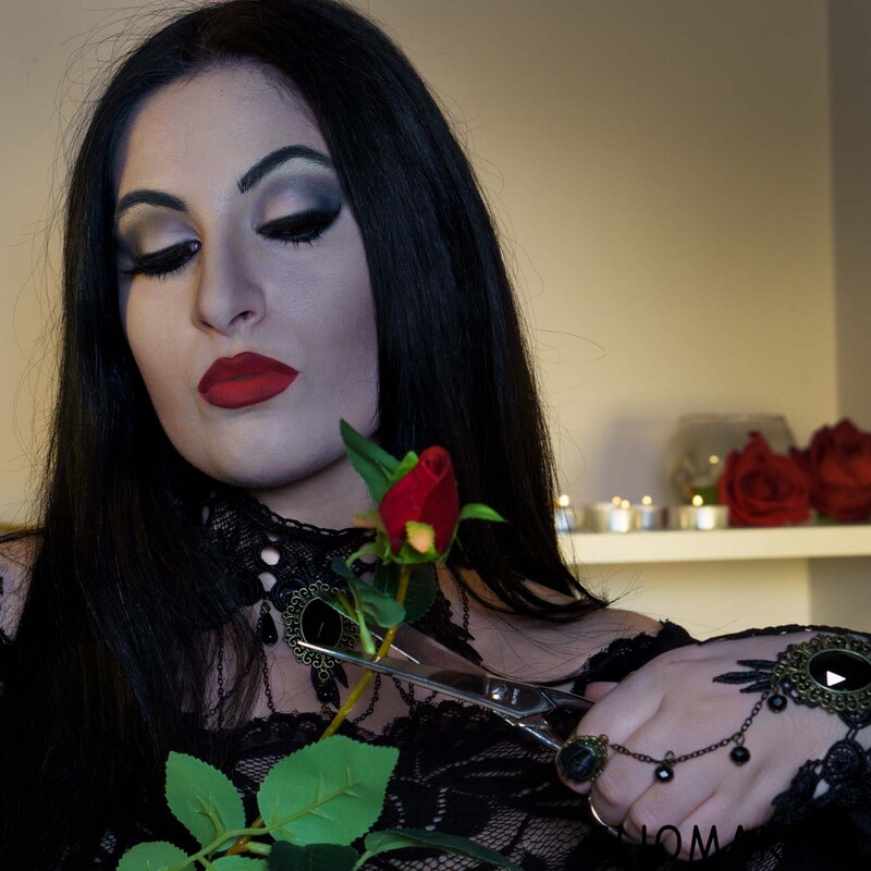 cliomakeup-trucco-halloween-2021-teamclio-morticia-addams