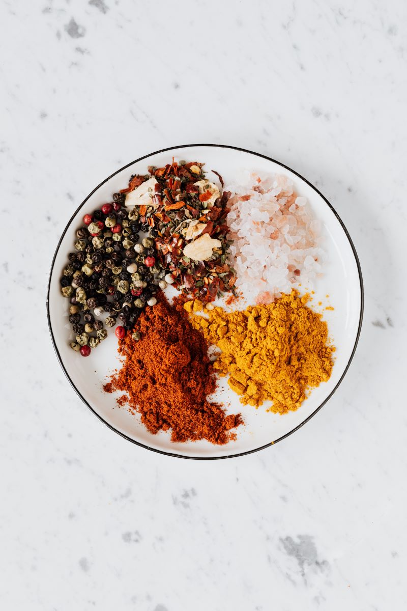 Cliomakeup-spezie-ed-erbe-aromatiche-5-alimentazione