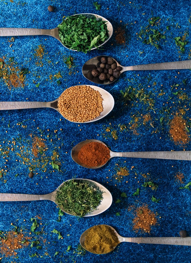 Cliomakeup-spezie-ed-erbe-aromatiche-9-alimentazione.