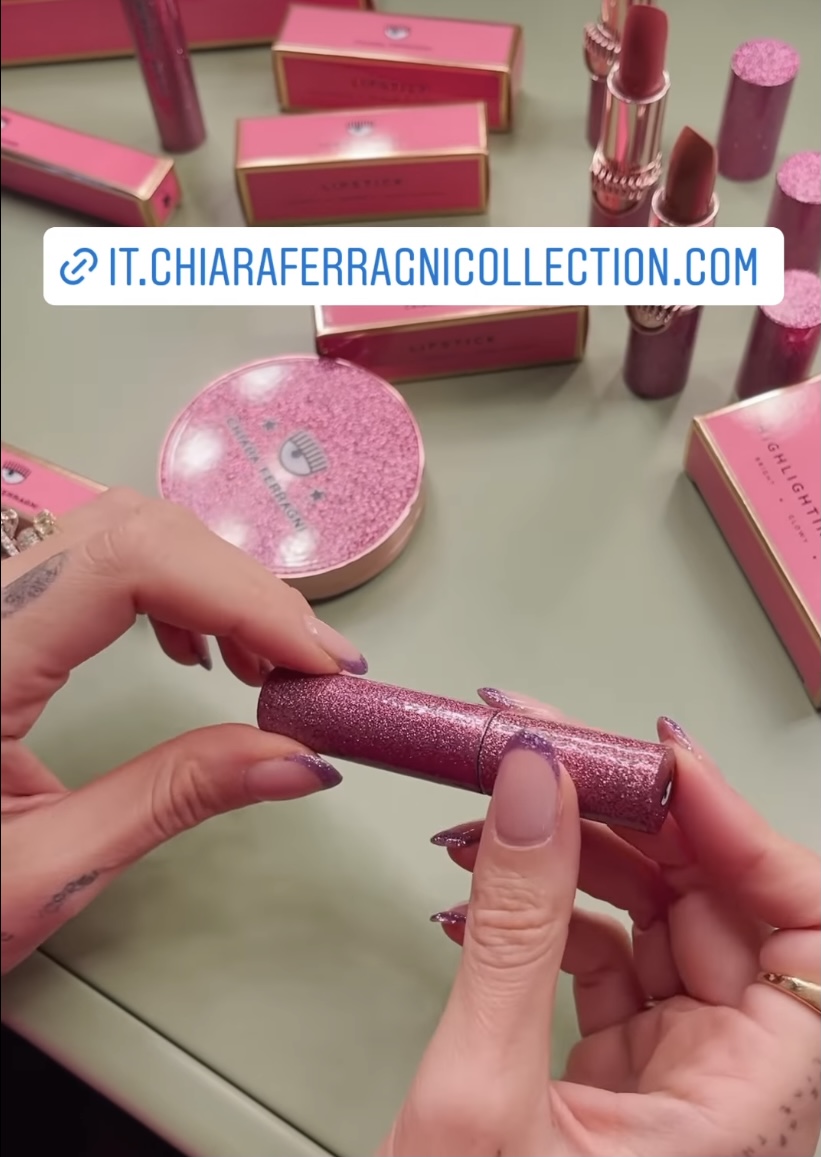 Cliomakeup-unghie-french-glitter-chiara-ferragni