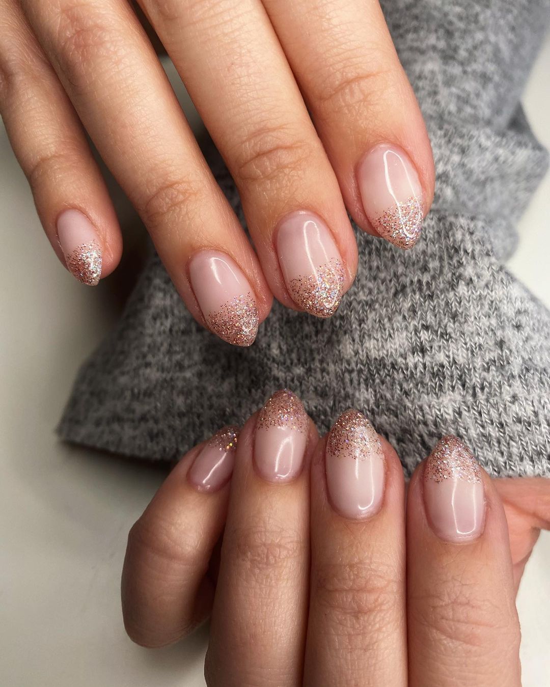 Cliomakeup-unghie-french-glitter-ombre-rose-gold