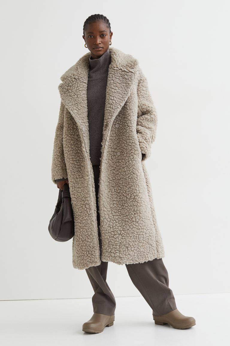 Cliomakeup-cappotti-inverno-2022-HM-Cappotto-teddy