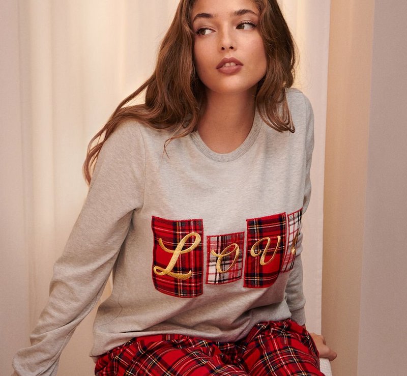 cliomakeup-pigiami-natale-2021-teamclio-donna-intimissimi2