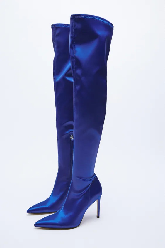 Cliomakeup-stivali-alti-inverno-2022-zara-stivali-ginocchio-blu