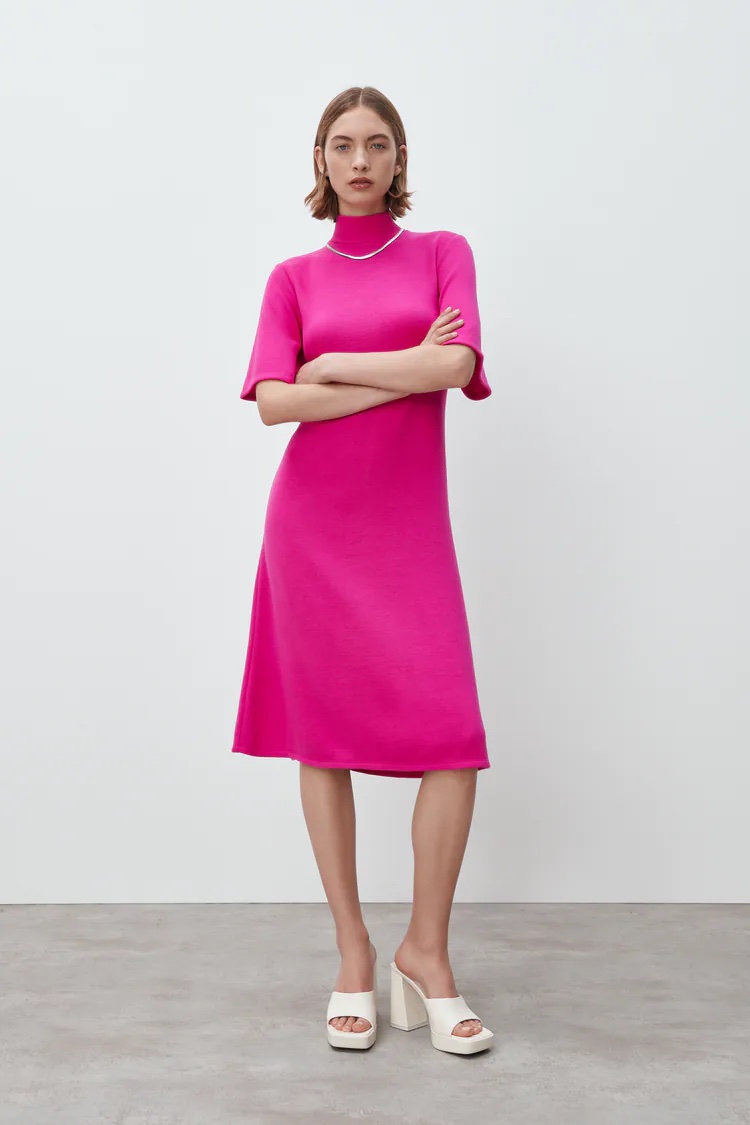 Cliomakeup-zara-primavera-2022-vestito-svasato-mezzo-collo-fucsia