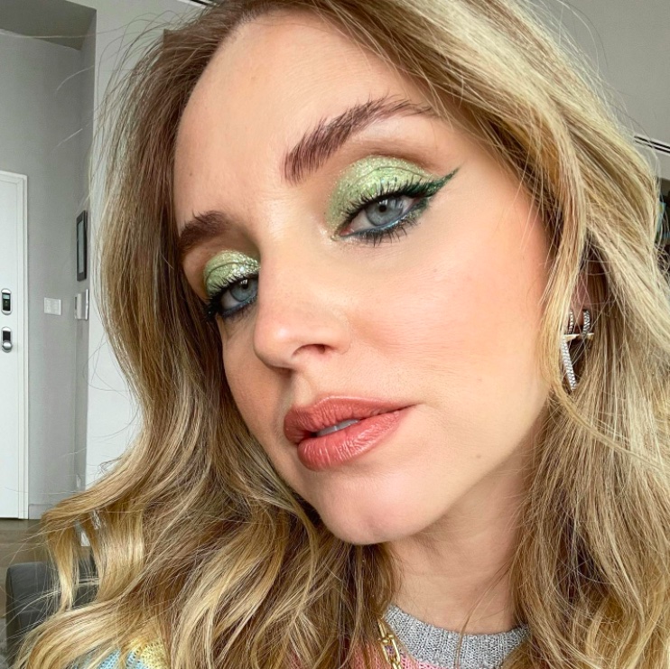 Cliomakeup-makeup-occhi-colorati-2022-manuele-mameli-smokey-eyes-verde
