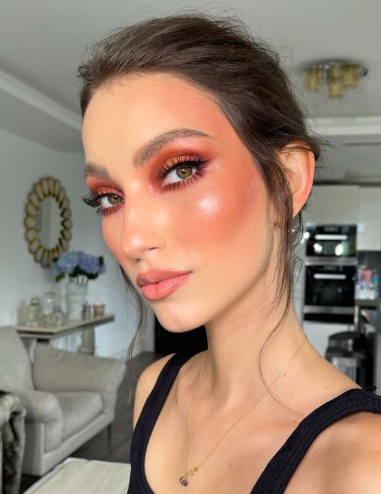 Cliomakeup-makeup-occhi-colorati-2022-trucco-colori-caldi-smokey-eyes