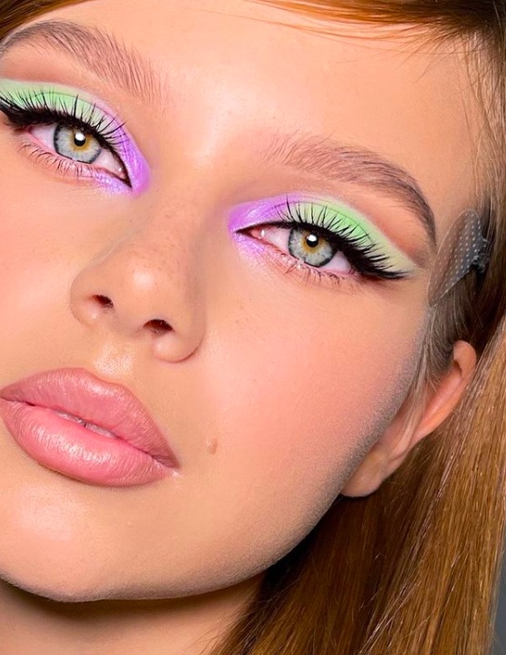 Cliomakeup-makeup-occhi-colorati-2022-trucco-lilla-verde
