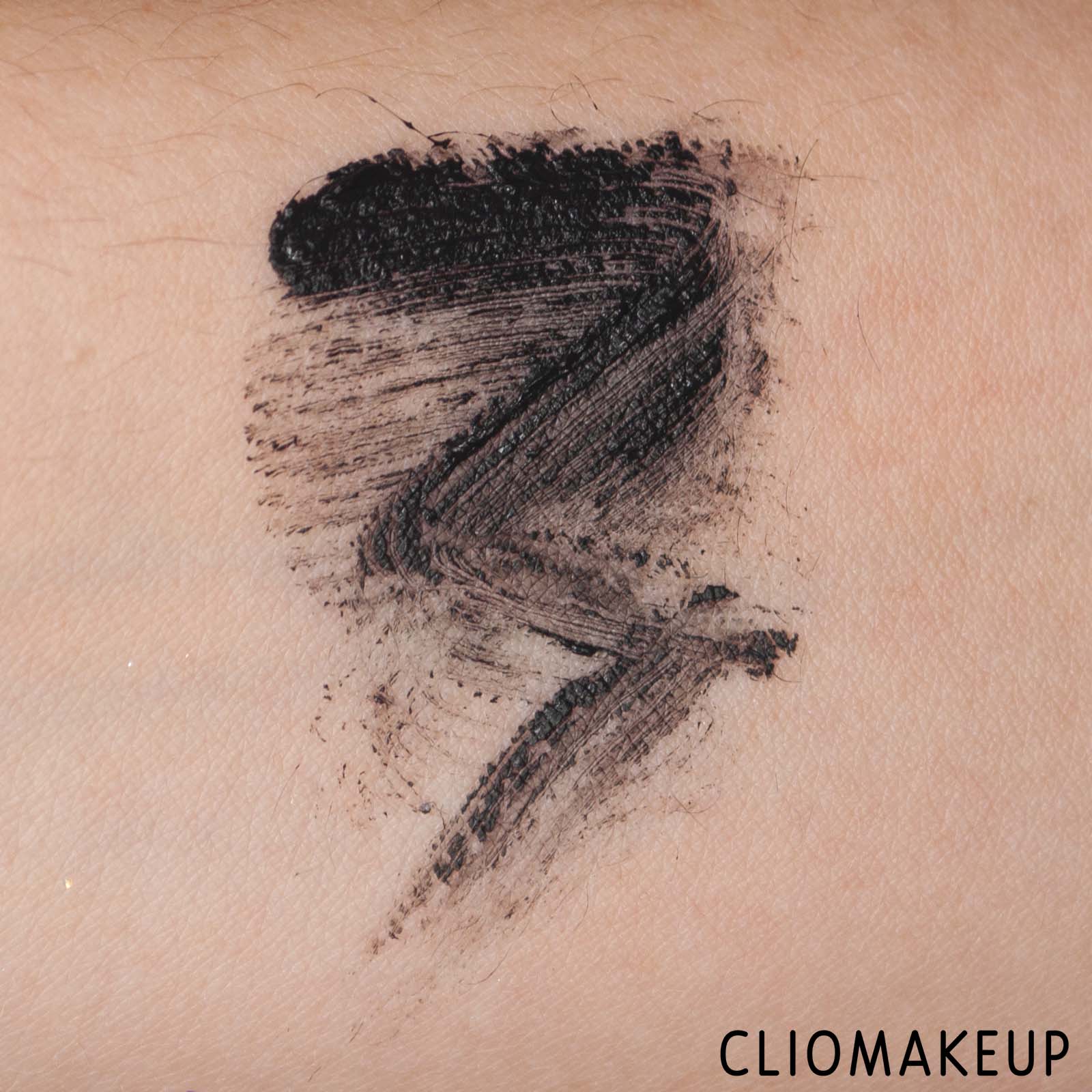 cliomakeup-recensione-mascara-maybelline-the-colossal-curl-bounce-6