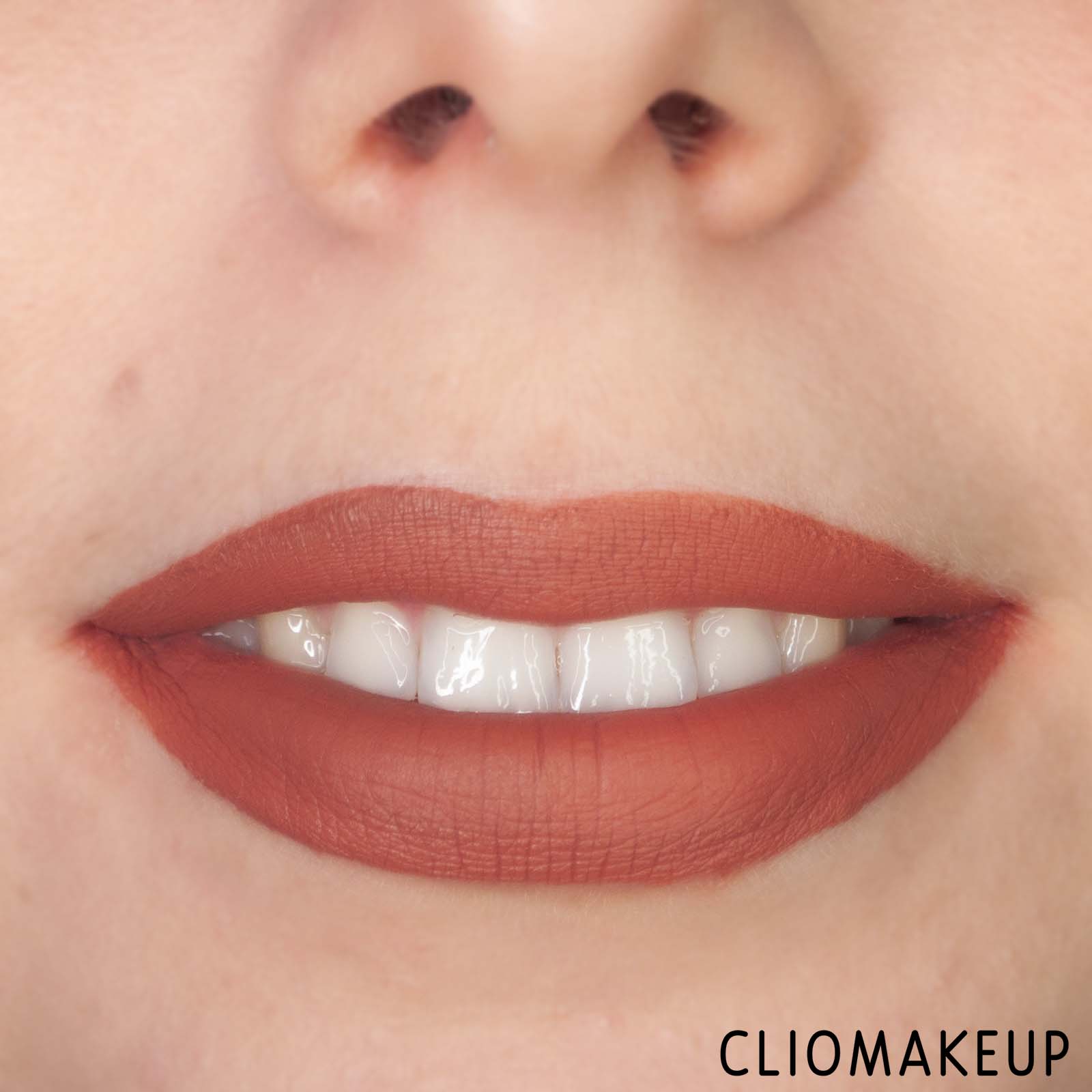 cliomakeup-recensione-rossetto-kiko-sweet-affaires-sweet-kiss-duo-liquid-lip-colour-10