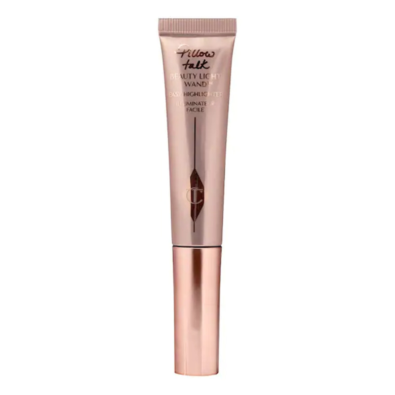 cliomakeup-base-trucco-2022-charlotte-tilbury-pillow-talk-illuminante