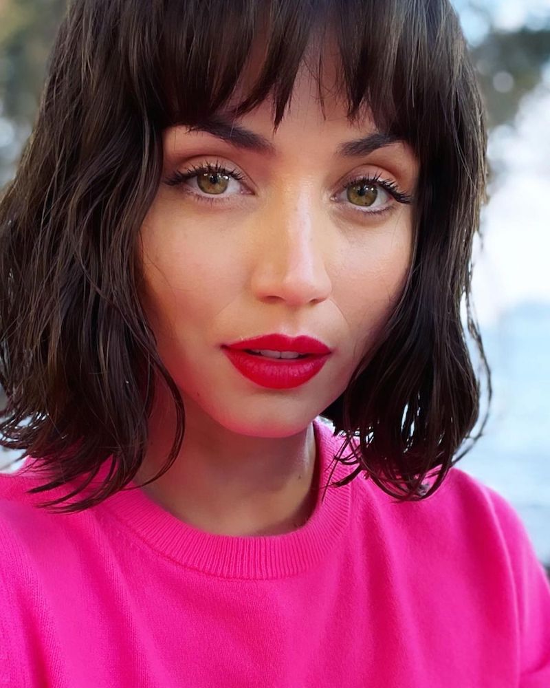 cliomakeup-come-truccarsi-con-frangia-teamclio-rossetto-rosso