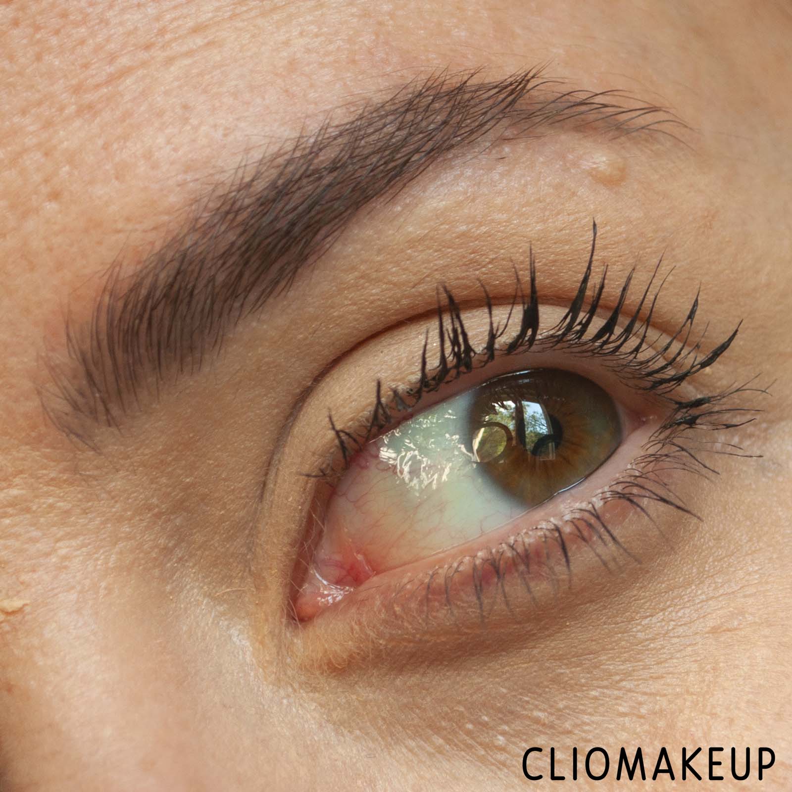 cliomakeup-recensione-correttore-nyx-bare-with-me-concealer-serum-10