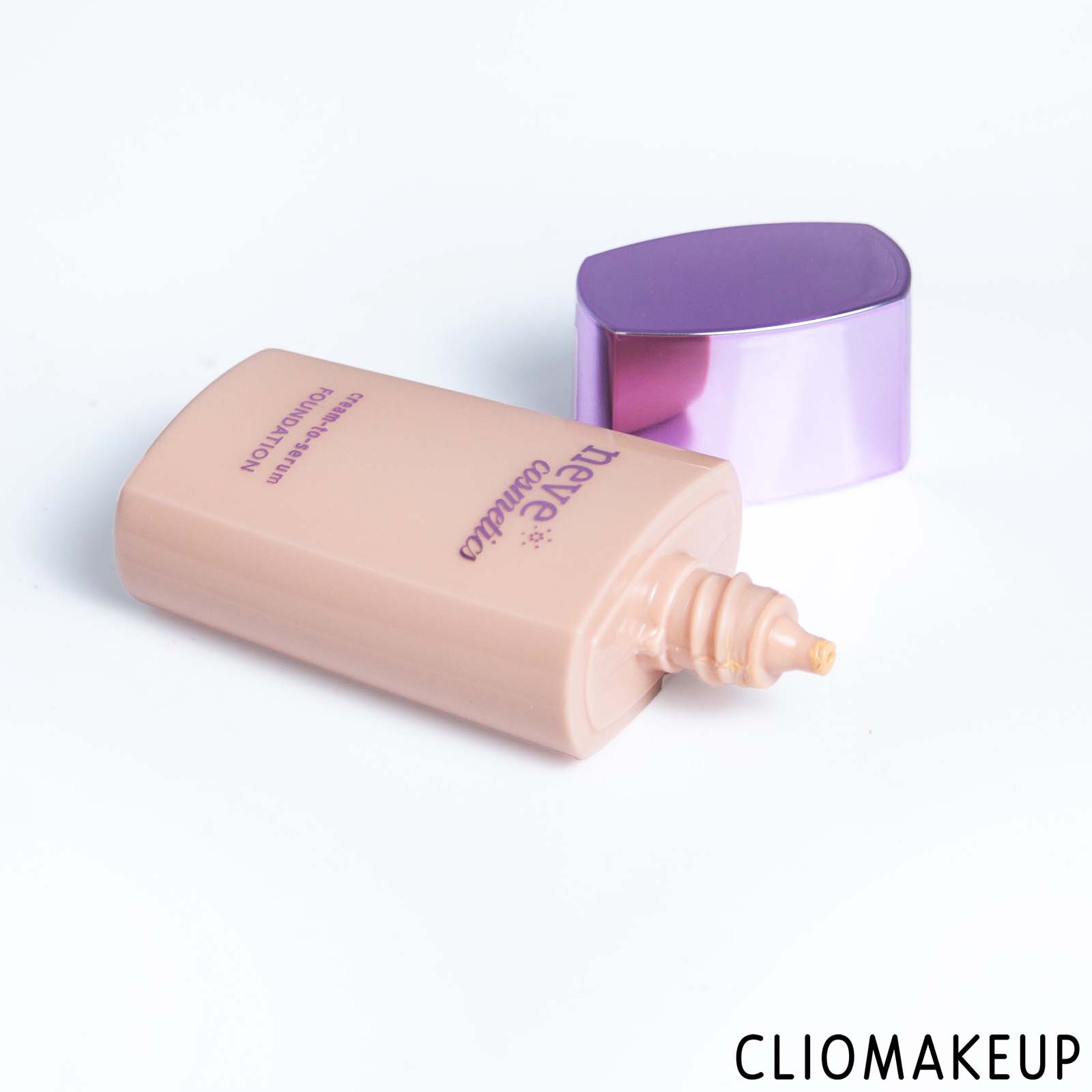 cliomakeup-recensione-fondotinta-neve-cosmetics-cream-to-serum-foundation-5