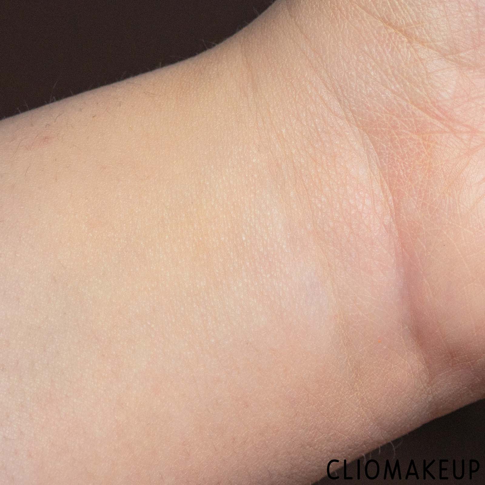 cliomakeup-recensione-fondotinta-neve-cosmetics-cream-to-serum-foundation-8